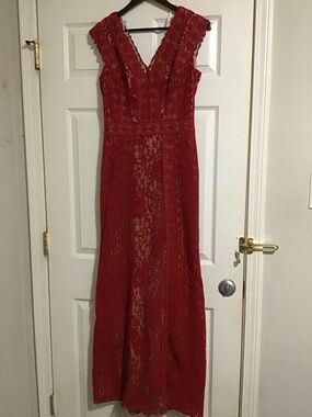 Tadashi Shoji Red Lace V-Neck Maxi Dress